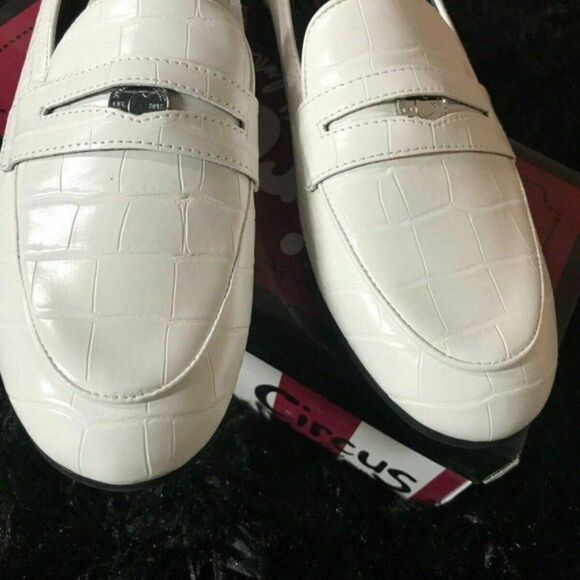 Circus Sam Edelman Hannon Penny Loafers White size 8 Y - Picture 5 of 9